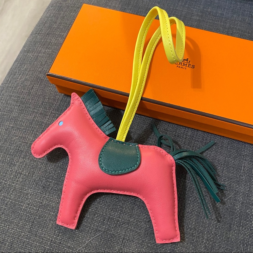 Hermès Milo Lambskin Rodeo Horse Bag Charm MM